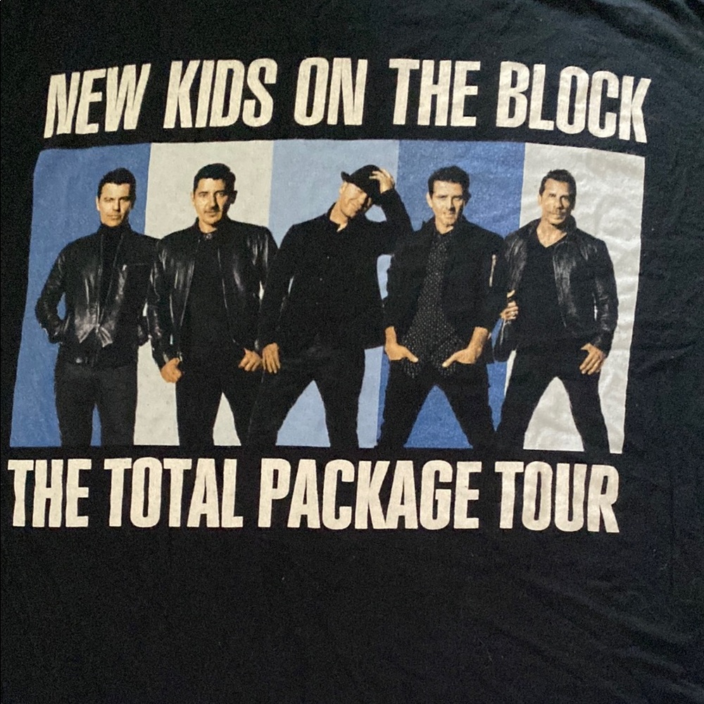 Gildan Black New Kids on the Block Tour Tee